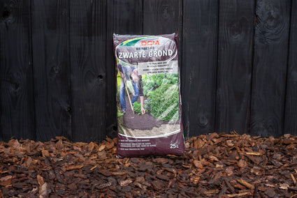 Zwarte, bemeste tuingrond, bundel aanbieding - Vruchtbare humusrijke grond voor het ophogen van uw tuin of border